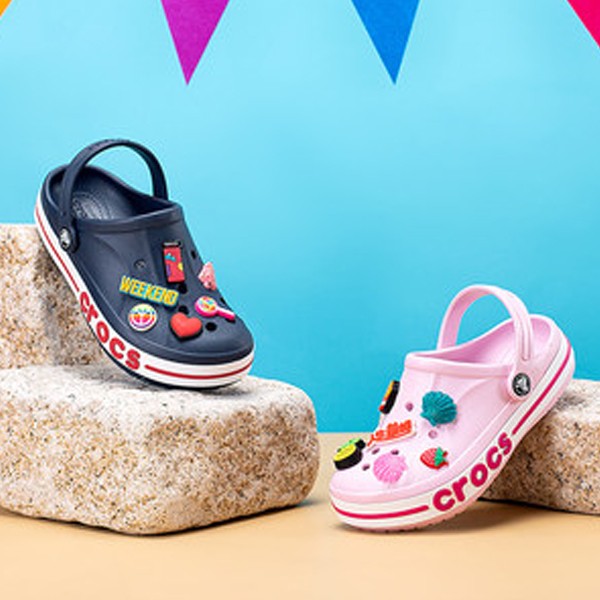 Crocs-Sand-Hole-Shoes